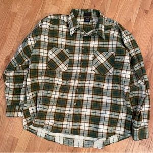 Dry Goods green plaid flannel button down 2X